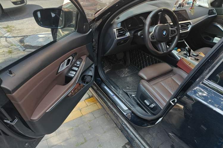 Used BMW 3 Series 2022 325Li M Sport Night Edition Package Driver Seat