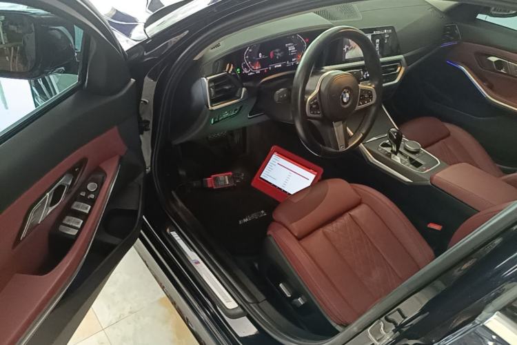 Used BMW 3 Series 2022 Updated 325i M Sport Package Driver Seat