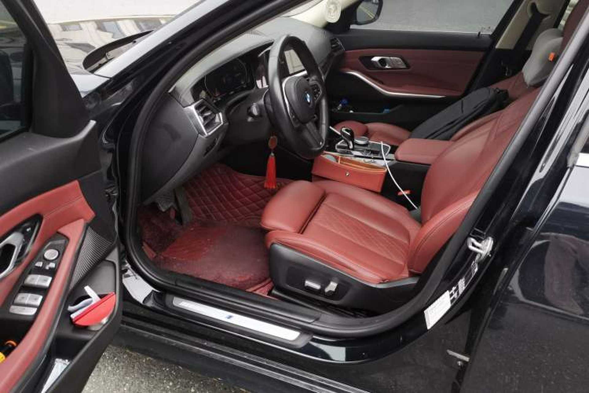 Used BMW 3 Series 2022 320Li M Sport Package Driver Seat