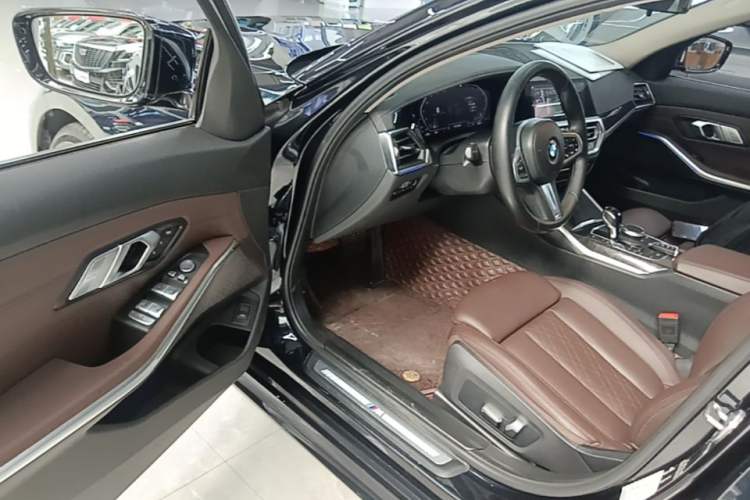 Used BMW 3 Series 2022 325Li M Sport Package Driver Seat