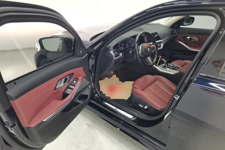 Used BMW 3 Series 2022 Revised 325i M Sport Night Edition Package Driver Seat