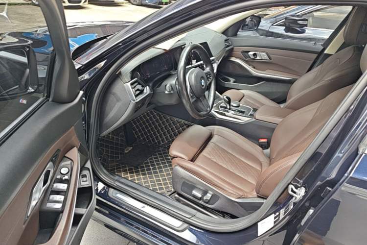 Used BMW 3 Series 2022 325Li M Sport Package Driver Seat