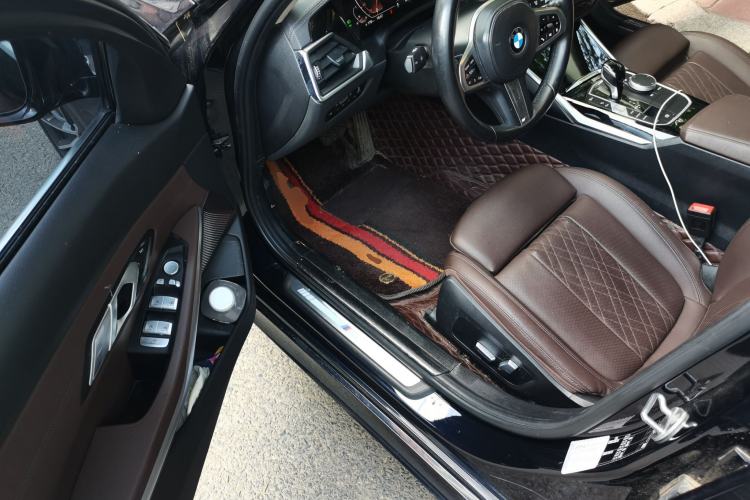 Used BMW 3 Series 2022 320Li M Sport Package Driver Seat