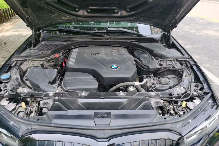 Used BMW 3 Series 2022 325i M Sport Night Edition Package Engine Bay