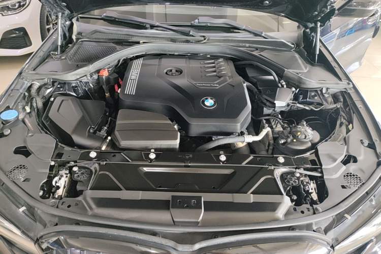 Used BMW 3 Series 2022 325i M Sport Night Edition Package Engine Bay