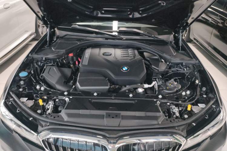Used BMW 3 Series 2022 325i M Sport Package Engine Bay