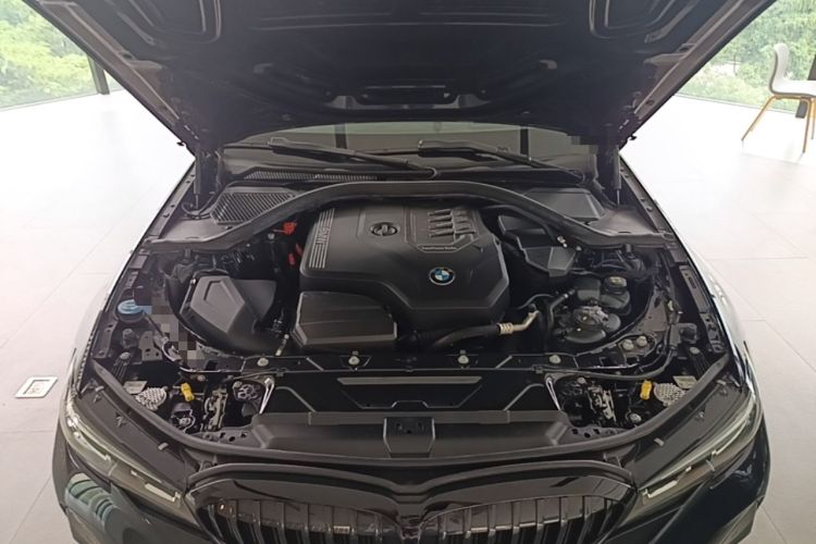 Used BMW 3 Series 2022 330i M Sport Night Edition Engine Bay
