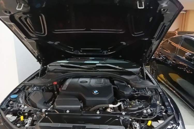 Used BMW 3 Series 2022 Updated 325i M Sport Package Engine Bay