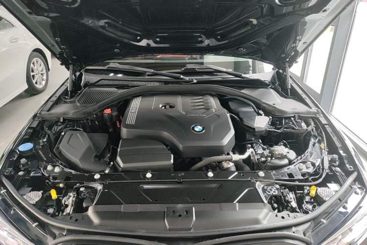 Used BMW 3 Series 2022 325i M Sport Package Engine Bay
