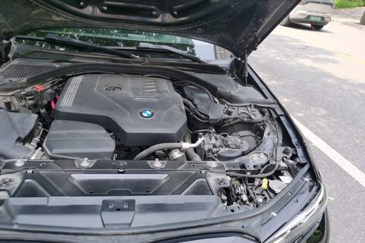 Used BMW 3 Series 2022 325i M Sport Night Edition Package Engine Bay Left