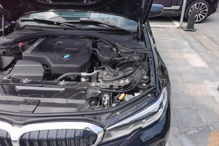 Used BMW 3 Series 2022 325Li M Sport Package Engine Bay Left