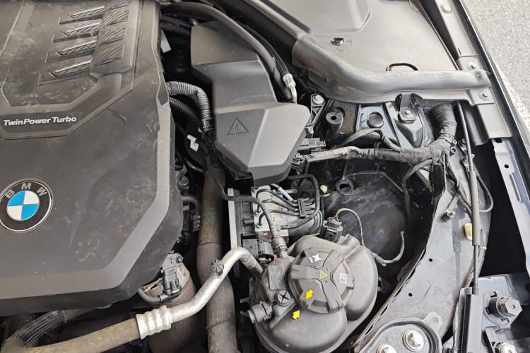 Used BMW 3 Series 2022 325Li M Sport Package Engine Bay Left