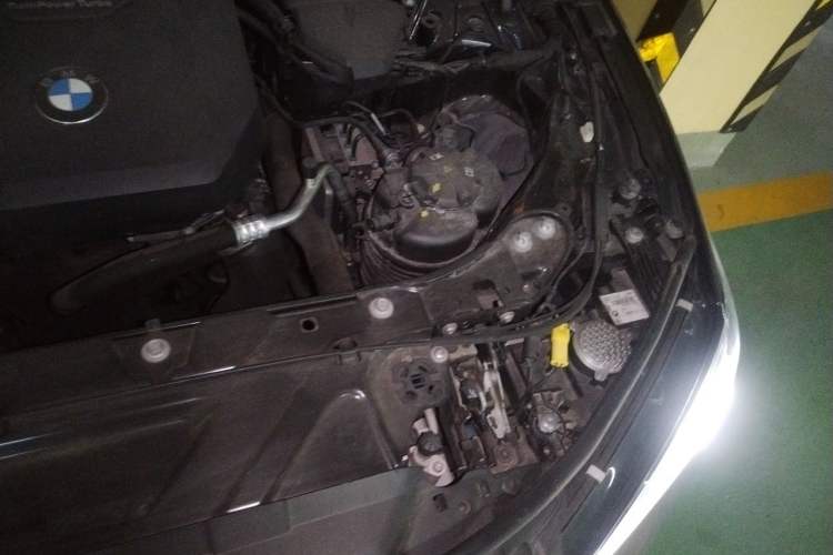 Used BMW 3 Series 2022 325Li M Sport Package Engine Bay Left