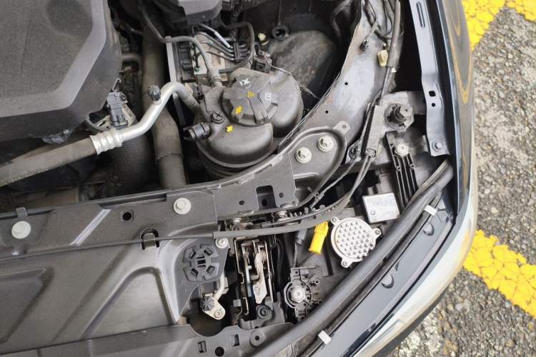 Used BMW 3 Series 2022 325Li M Sport Package Engine Bay Left