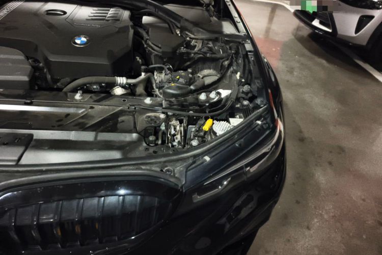 Used BMW 3 Series 2022 325i M Sport Night Edition Package Engine Bay Left