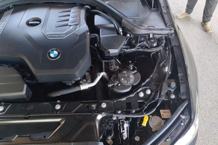 Used BMW 3 Series 2022 325Li M Sport Package Engine Bay Left