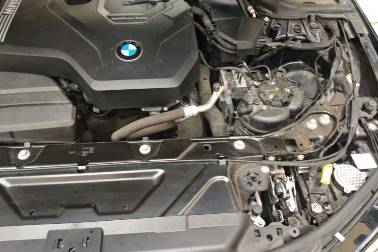 Used BMW 3 Series 2022 325i M Sport Package Engine Bay Left