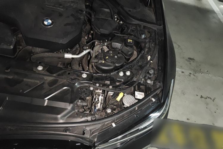 Used BMW 3 Series 2022 330i M Sport Night Edition Engine Bay Left