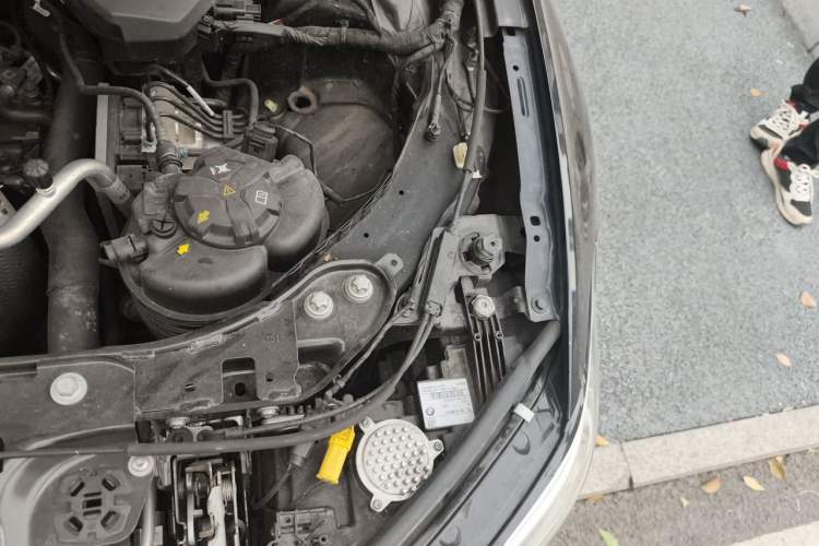Used BMW 3 Series 2022 320Li M Sport Package Engine Bay Left