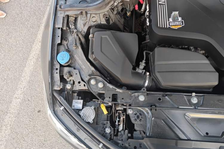 Used BMW 3 Series 2022 325Li M Sport Package Engine Bay Right