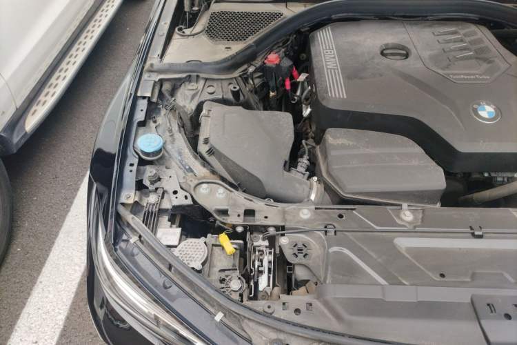 Used BMW 3 Series 2022 325i M Sport Night Edition Package Engine Bay Right