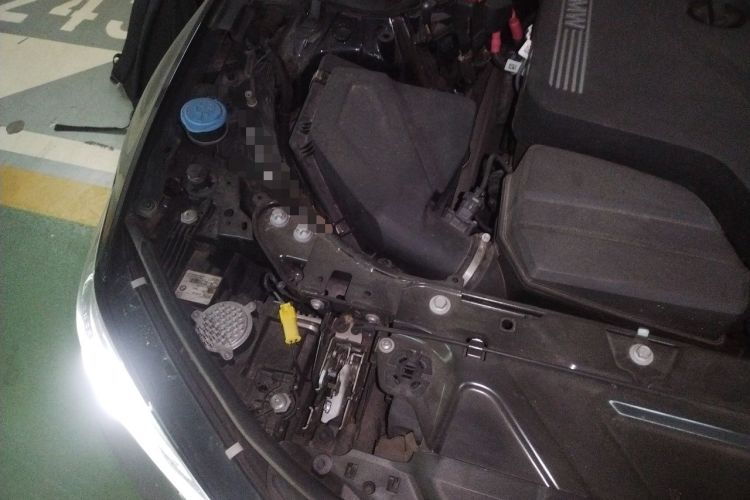 Used BMW 3 Series 2022 325Li M Sport Package Engine Bay Right