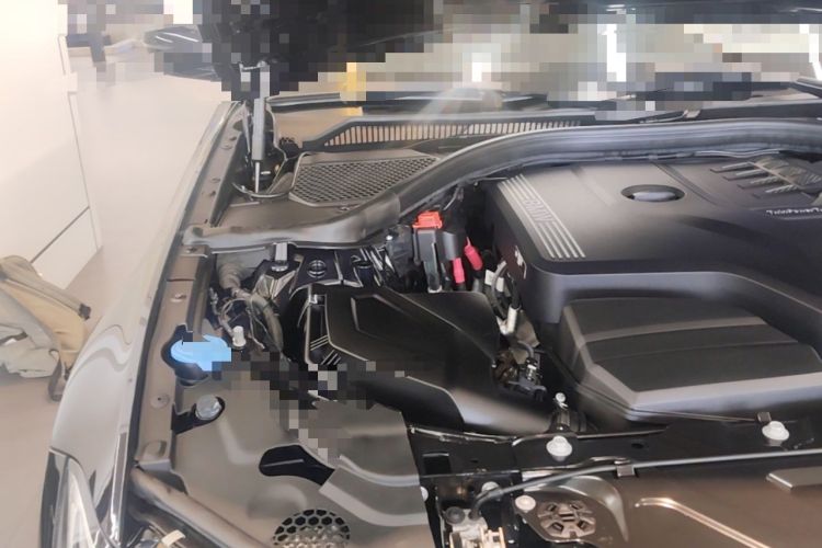 Used BMW 3 Series 2022 325Li xDrive M Sport Package Engine Bay Right