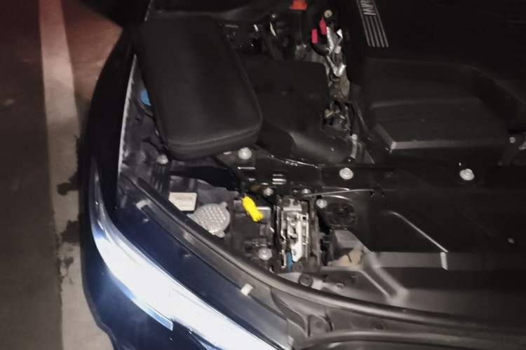 Used BMW 3 Series 2022 325Li M Sport Package Engine Bay Right