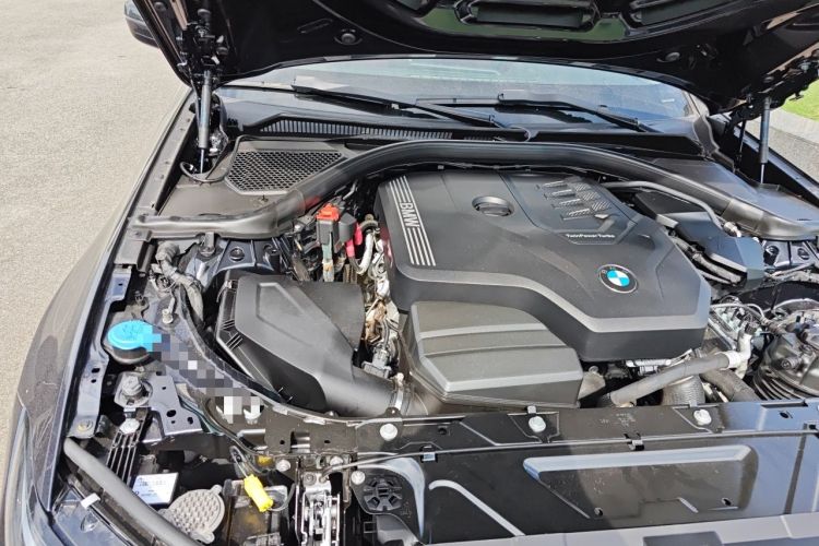 Used BMW 3 Series 2022 Revised 325i M Sport Night Edition Package Engine Bay Right