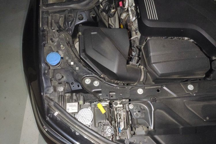 Used BMW 3 Series 2022 Updated 325i M Sport Package Engine Bay Right