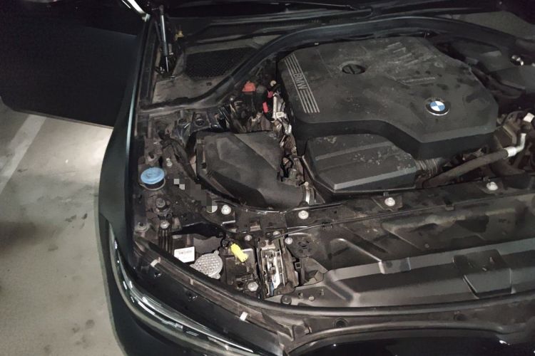 Used BMW 3 Series 2022 330i M Sport Night Edition Engine Bay Right