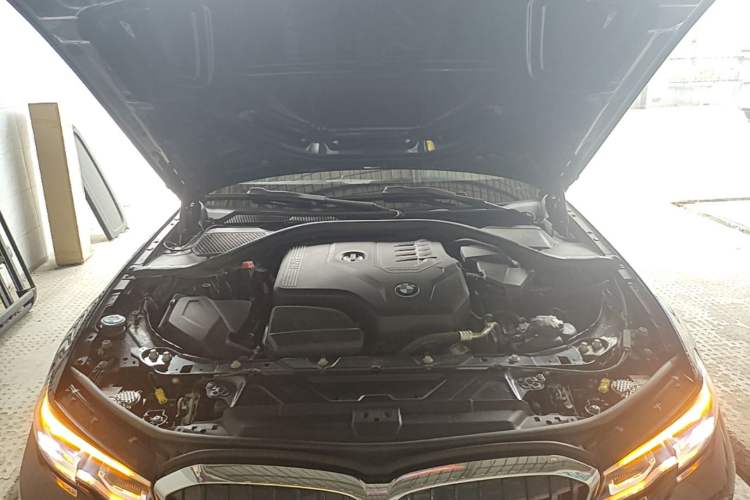 Used BMW 3 Series 2022 325Li M Sport Package Engine Bay