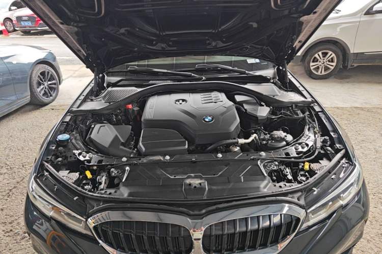 Used BMW 3 Series 2022 Updated 325i M Sport Package Engine Bay