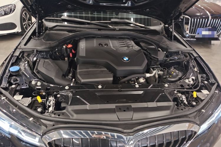 Used BMW 3 Series 2022 Restyled 325Li xDrive M Sport Package Engine Bay