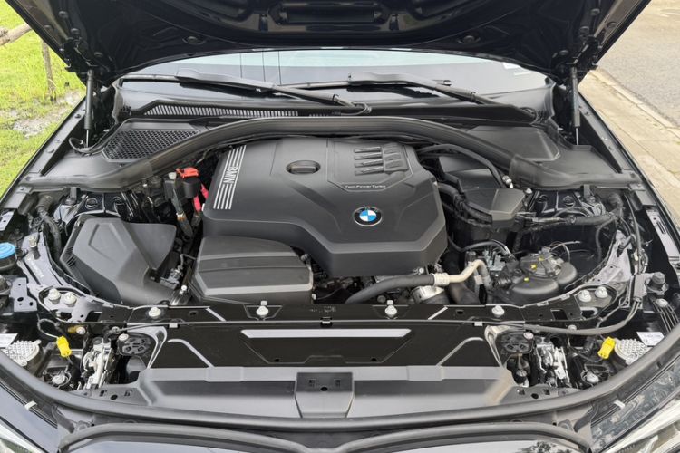 Used BMW 3 Series 2022 325Li M Sport Night Edition Package Engine Bay