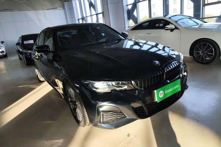 Used BMW 3 Series 2022 330i M Sport Night Edition Exterior 1