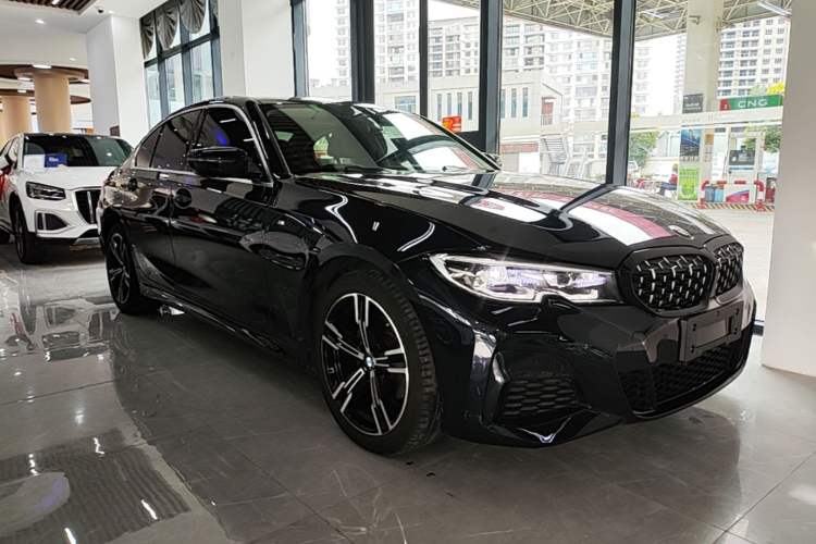Used BMW 3 Series 2022 325i M Sport Package Exterior 1