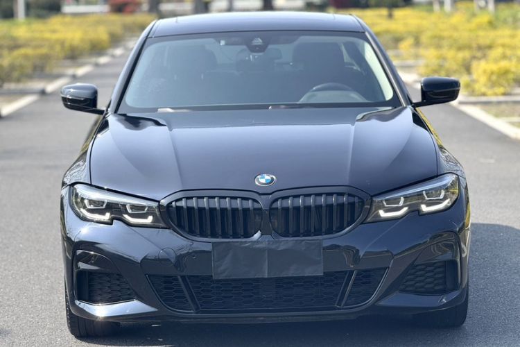 Used BMW 3 Series 2022 325i M Sport Night Edition Package Exterior 1