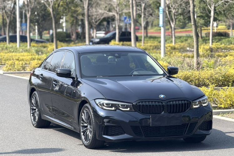 Used BMW 3 Series 2022 325i M Sport Night Edition Package Exterior 2
