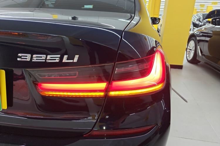 Used BMW 3 Series 2022 325Li M Sport Package Exterior 3