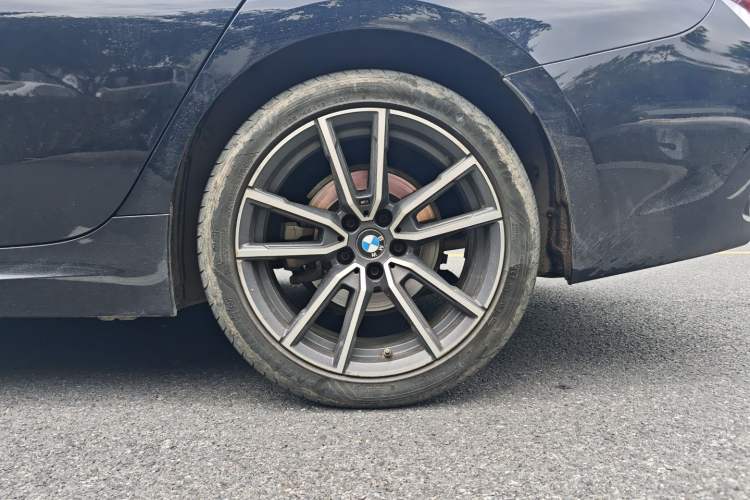 Used BMW 3 Series 2022 Updated 325Li M Sport Package Exterior 4