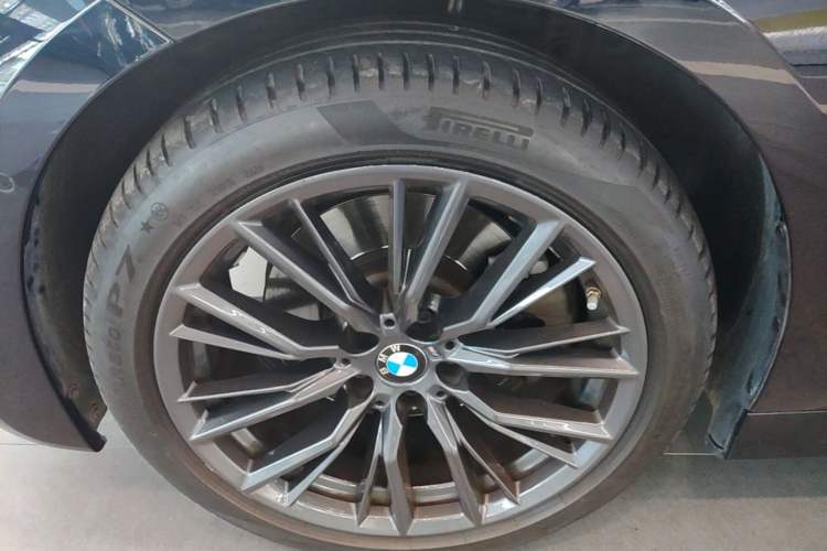 Used BMW 3 Series 2022 Restyled 330Li xDrive M Sport Night Edition Package Exterior 4