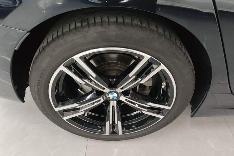 Used BMW 3 Series 2022 325i M Sport Package Exterior 5