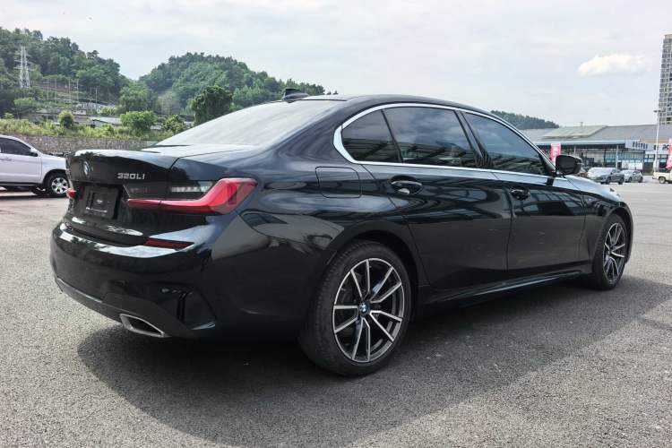 Used BMW 3 Series 2022 320Li M Sport Package Exterior 5