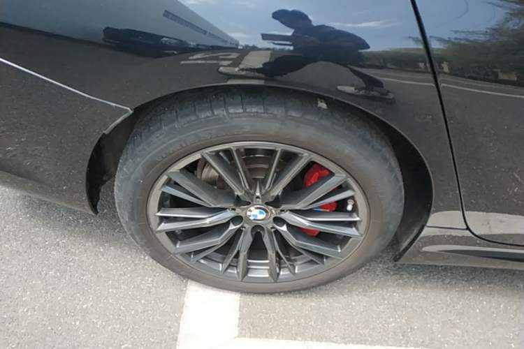 Used BMW 3 Series 2022 325i M Sport Night Edition Package Exterior 5