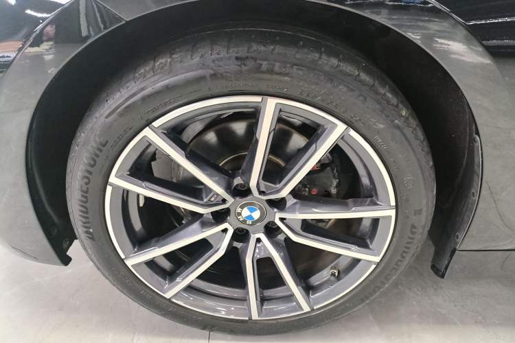 Used BMW 3 Series 2022 325Li M Sport Package Exterior 6