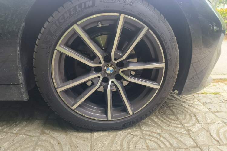 Used BMW 3 Series 2022 Restyled 320Li M Sport Package Exterior 7