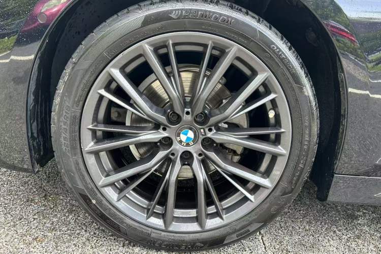 Used BMW 3 Series 2022 Revised 325i M Sport Night Edition Package Exterior 8