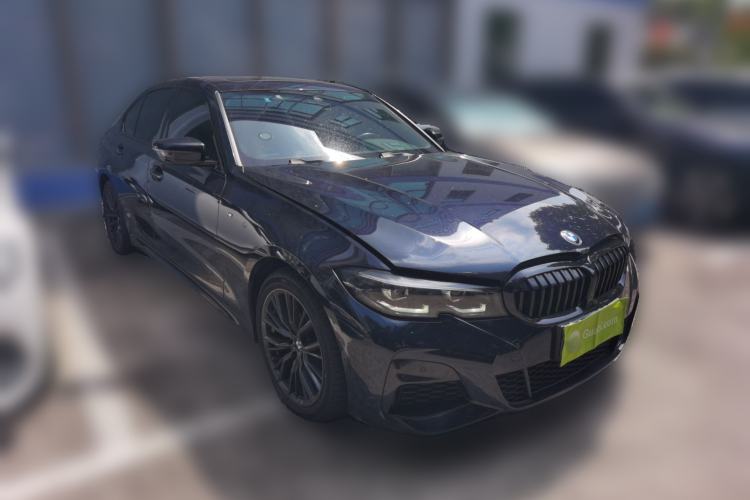 Used BMW 3 Series 2022 325i M Sport Night Edition Package Front Right 45 Deg