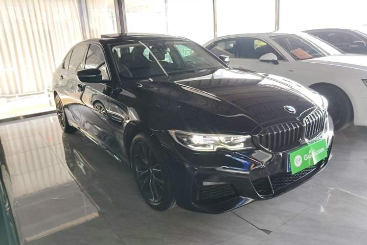 Used BMW 3 Series 2022 325Li M Sport Night Edition Package Front Right 45 Deg